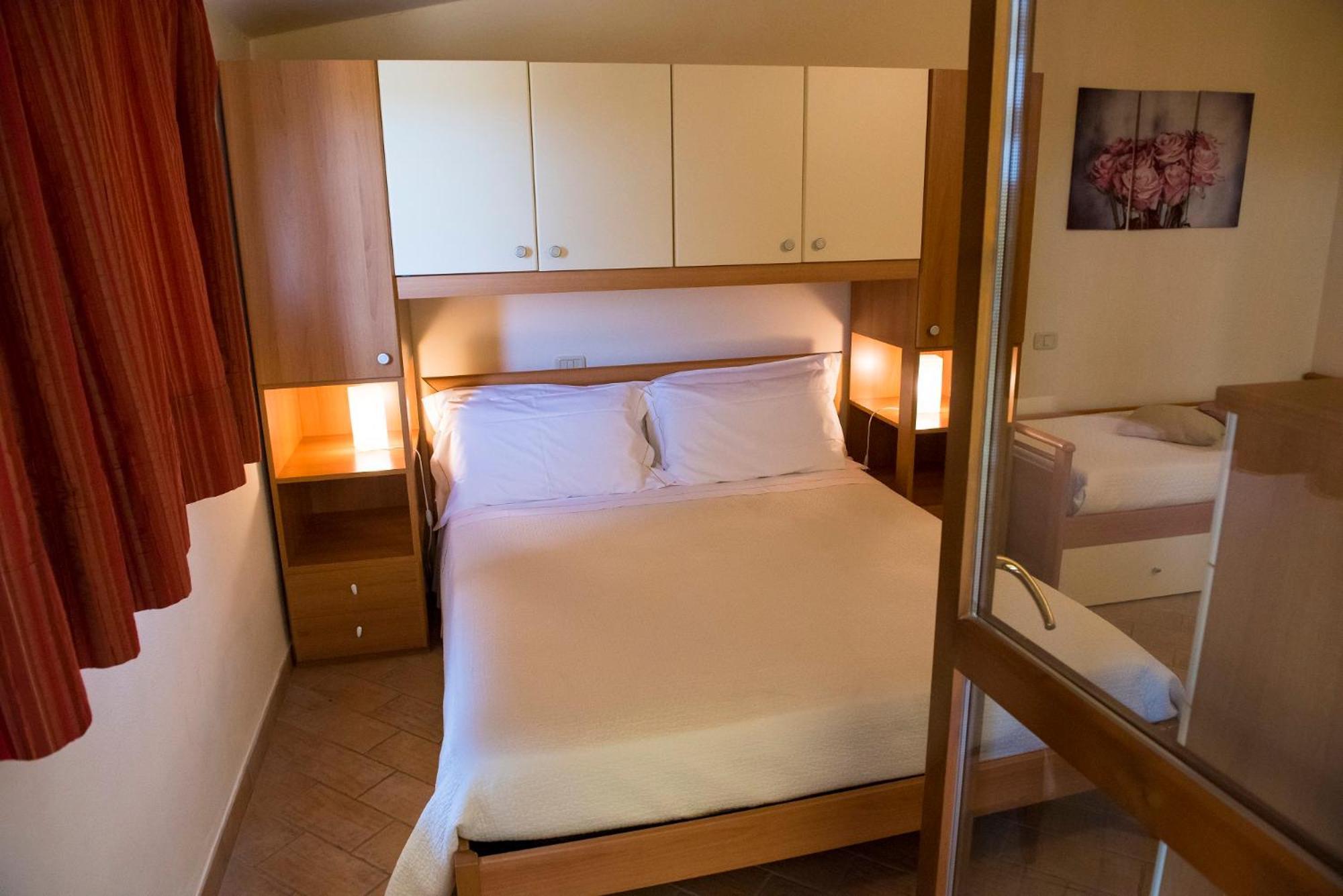Appartamenti E Affittacamere Le Due Ruote Alberese Quarto foto